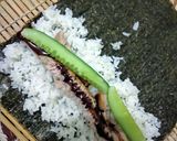 Foto langkah ke 5 dari resep Tuna Mayo Sushi.
