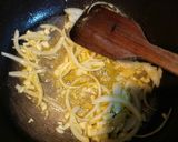 Foto langkah ke 3 dari resep Brokoli Ayam Saos Mentega.