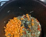 A picture of step 3 of Oriental rice /minced meat rice.