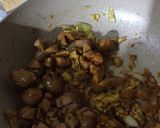 Foto langkah ke 3 dari resep Sosis Telur Asam Manis.