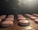 Une image de l'étape 17 de Macarons à la framboise (avec ganache fondante).