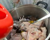 Foto langkah ke 2 dari resep Ayam Rempah Kuning.