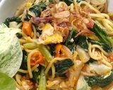 Foto langkah ke 5 dari resep Mie nyemek Masakan Hangat menggiurkan 🍜.