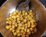 A picture of step 1 of Chana Chaat.