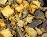 Hình bước làm 7 của món Ốc om chuối đậu