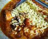 Foto langkah ke 4 dari resep Sarden Campur Mie Instan.