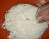 A picture of step 2 of Khasta Karara Lacha Paratha.
