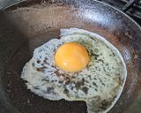 A picture of step 5 of Mushrooms and egg brunch.
