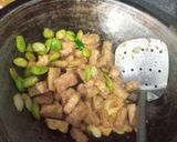 Foto langkah ke 5 dari resep Tempe Pete Asam Manis.