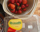 Foto del paso 1 de la receta: Nieve 🍨 de fresa🍓 3 ingredientes