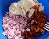 Sajtkrémes, sonkás, Roquefort sajtos rántott karaj recept fázis 2 fotója
