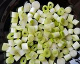 Pikáns rizses csirkeleves chilivel és zöldcitrommal 👌 recept fázis 6 fotója