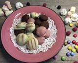 Foto del passaggio 6 della ricetta Dolcetti al cioccolato con cuore morbido (dolcetti del riciclo)