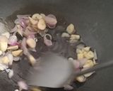 Foto langkah ke 1 dari resep Asem Asem Ayam.