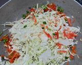 A picture of step 4 of Chicken bread pizza.