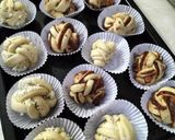 Foto langkah ke 7 dari resep Chocolate and Cheese Knots Bread.