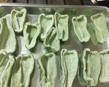 A picture of step 2 of Hamburger stuffed with green peppers.