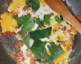 Foto del paso 1 de la receta: Taquitos de huevo con espinaca y chorizo. ¡Fácil para un buen desayuno!🌮 😋