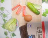 Foto langkah ke 1 dari resep Sushi roll crabstick.
