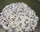 A picture of step 7 of Wild Rice and Prawns.