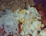 Foto del paso 2 de la receta: Lentejas con atún, huevo y tomate