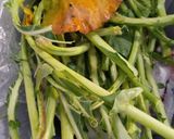 A picture of step 4 of Collard Greens; Clean, Cook, and Disposal.
