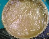Foto langkah ke 6 dari resep Cinnamon Caramel Apple Pie.