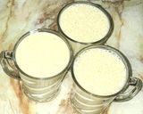 A picture of step 3 of Banana smoothie.