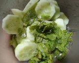 A picture of step 3 of Cucumber Chiller💚🍸.