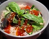 Hình bước làm 3 của món Cơm Chiên Gà Xé Topping Trứng Bắc Thảo