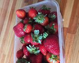 Foto del paso 1 de la receta: Helado de frutilla a la crema