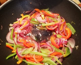 Foto del paso 5 de la receta: Verduras con pollo al wok