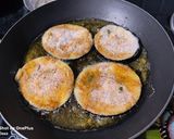 A picture of step 7 of Maharashtrian Style Baingan Fry / Brinjal Fry.