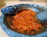 Foto langkah ke 6 dari resep Sambal Pecel Lele Enak Sedap.