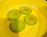 Hình bước làm 2 của món Pancake rau bina