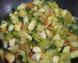 Foto del paso 3 de la receta: Cuscús con verduras y pollo 🐔