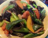 A picture of step 5 of Stir fry Asparagus with black fungus.