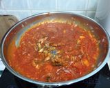 A picture of step 2 of Spaghetti With Herring And Sauerkraut In Tomato Sauce.