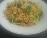 Foto langkah ke 4 dari resep Mie Goreng Jawa.