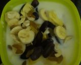 A picture of step 1 of Cheesey fruit raita.