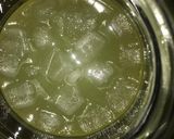A picture of step 3 of Pineapple and apple drink.