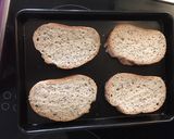 A picture of step 2 of Avocado on toast two ways!.