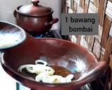 Foto langkah ke 1 dari resep Ayam Suwir Kecap.