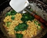 Foto langkah ke 3 dari resep Mie goreng kampung.