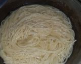 Foto langkah ke 1 dari resep Spaghetti aglio olio.