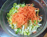 Foto del paso 3 de la receta: Solomillo a la plancha con papas fritas y ensalada