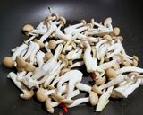 柳松菇炒滷牛腱的食譜步驟3照片