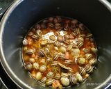 Foto del paso 4 de la receta: Caracoles picantillos en olla GM