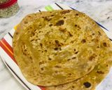 A picture of step 5 of Kasta parathay.