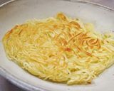 A picture of step 2 of Easy Japanese-Style Yakisoba with Thick Sauce Using Mentsuyu.
